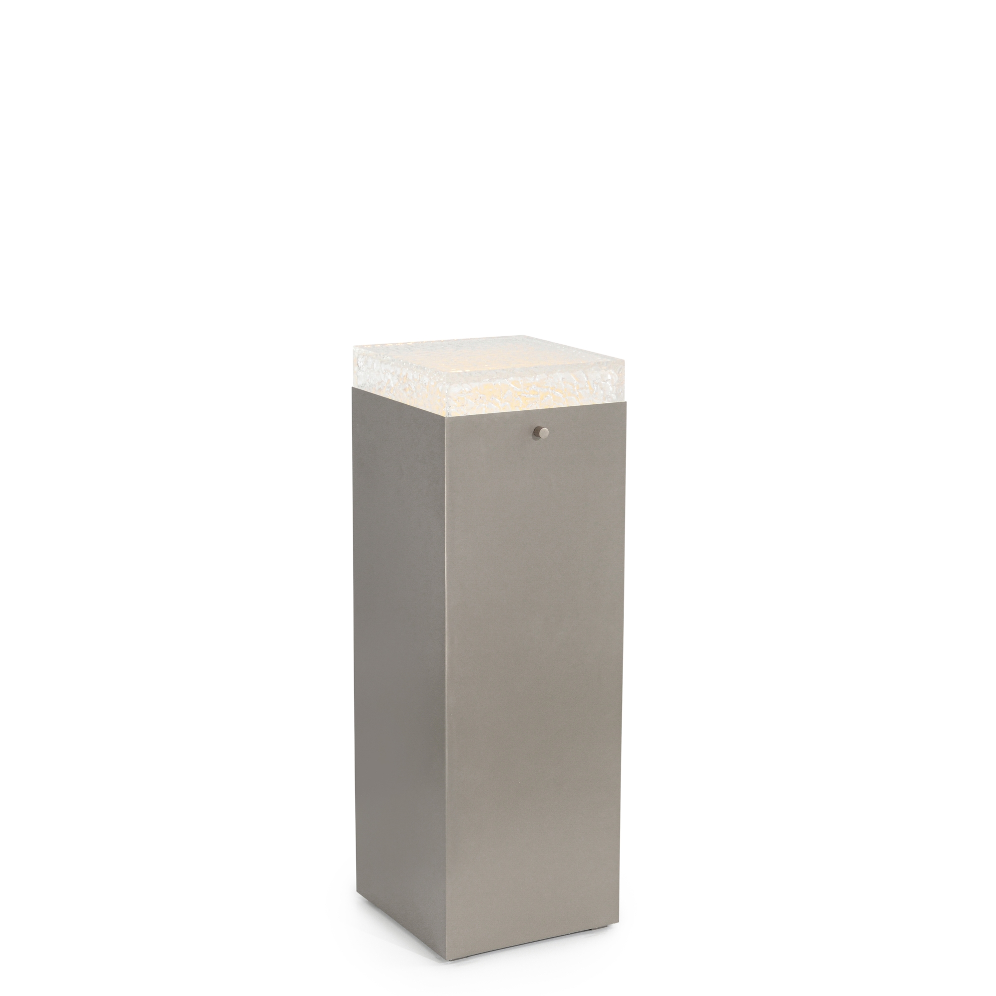 Edda Pedestal IV, Nickel