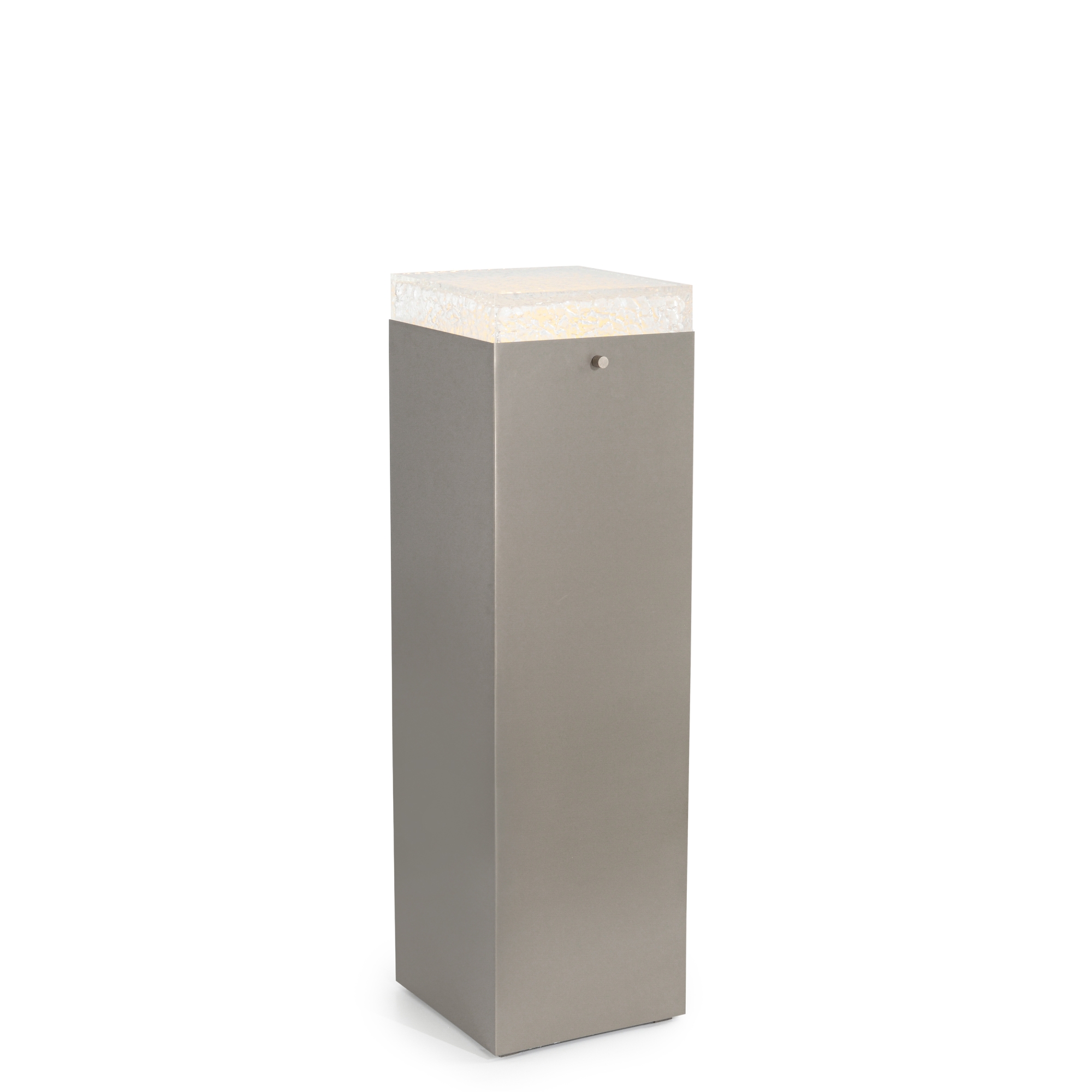 Edda Pedestal III, Nickel