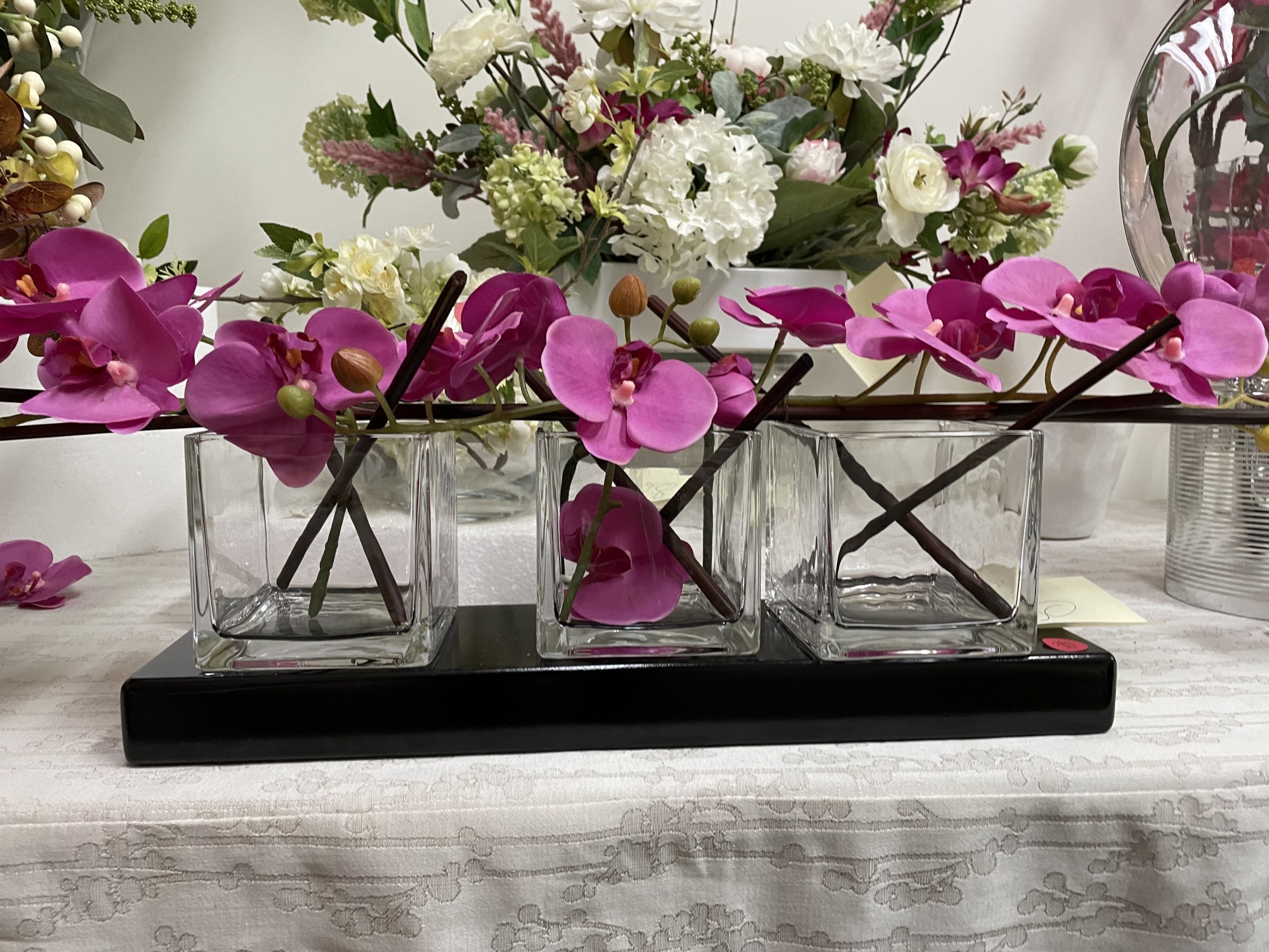 Floating Phals